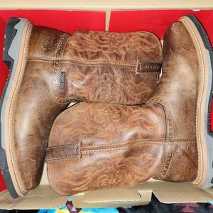 Mens like new Justin boots size 81/2 f